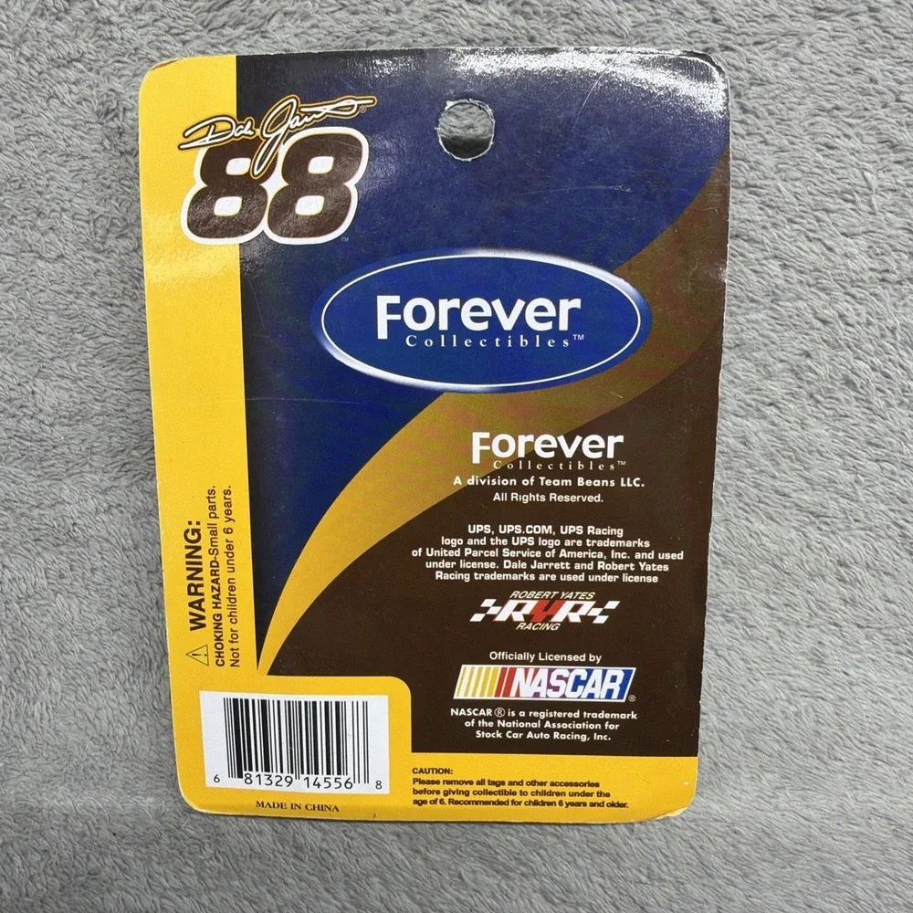 Fridge Magnet Dale Jarrett 2004 UPS #88 Magnetic Driver Suit 4.5